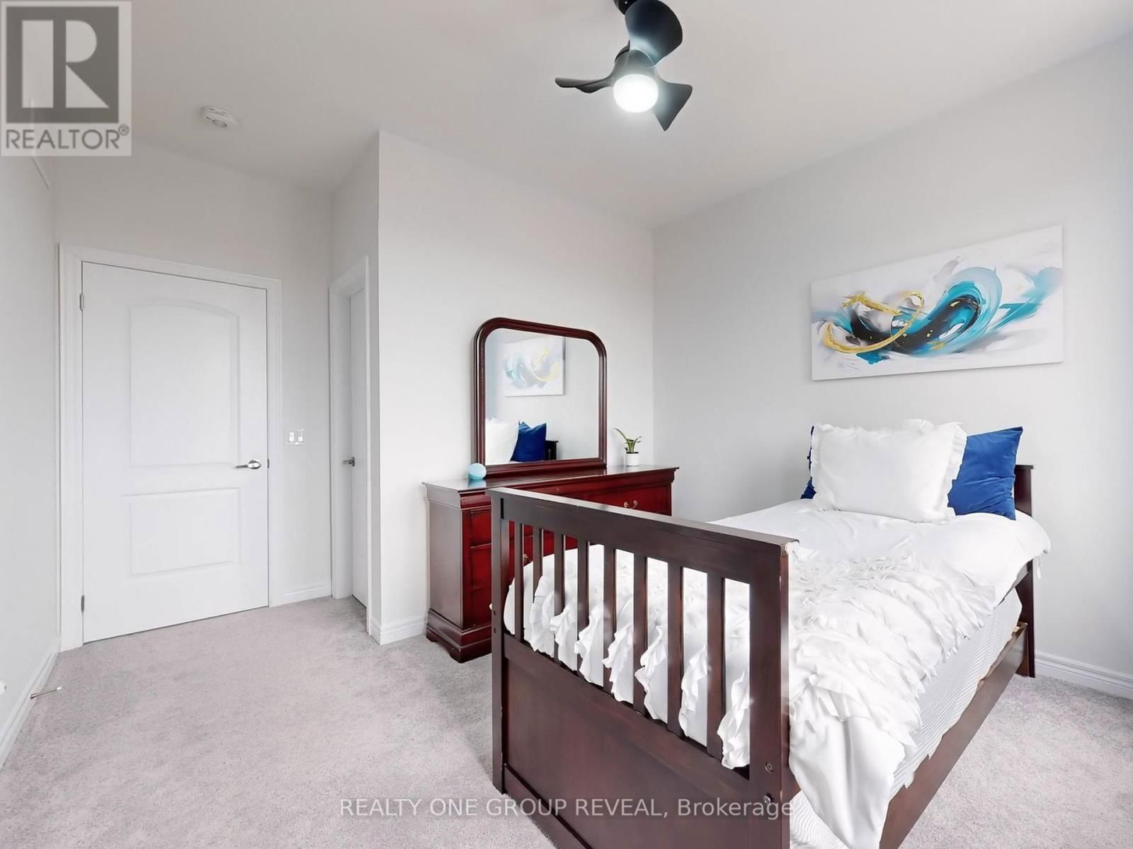 58 BUSATO DRIVE Image 41
