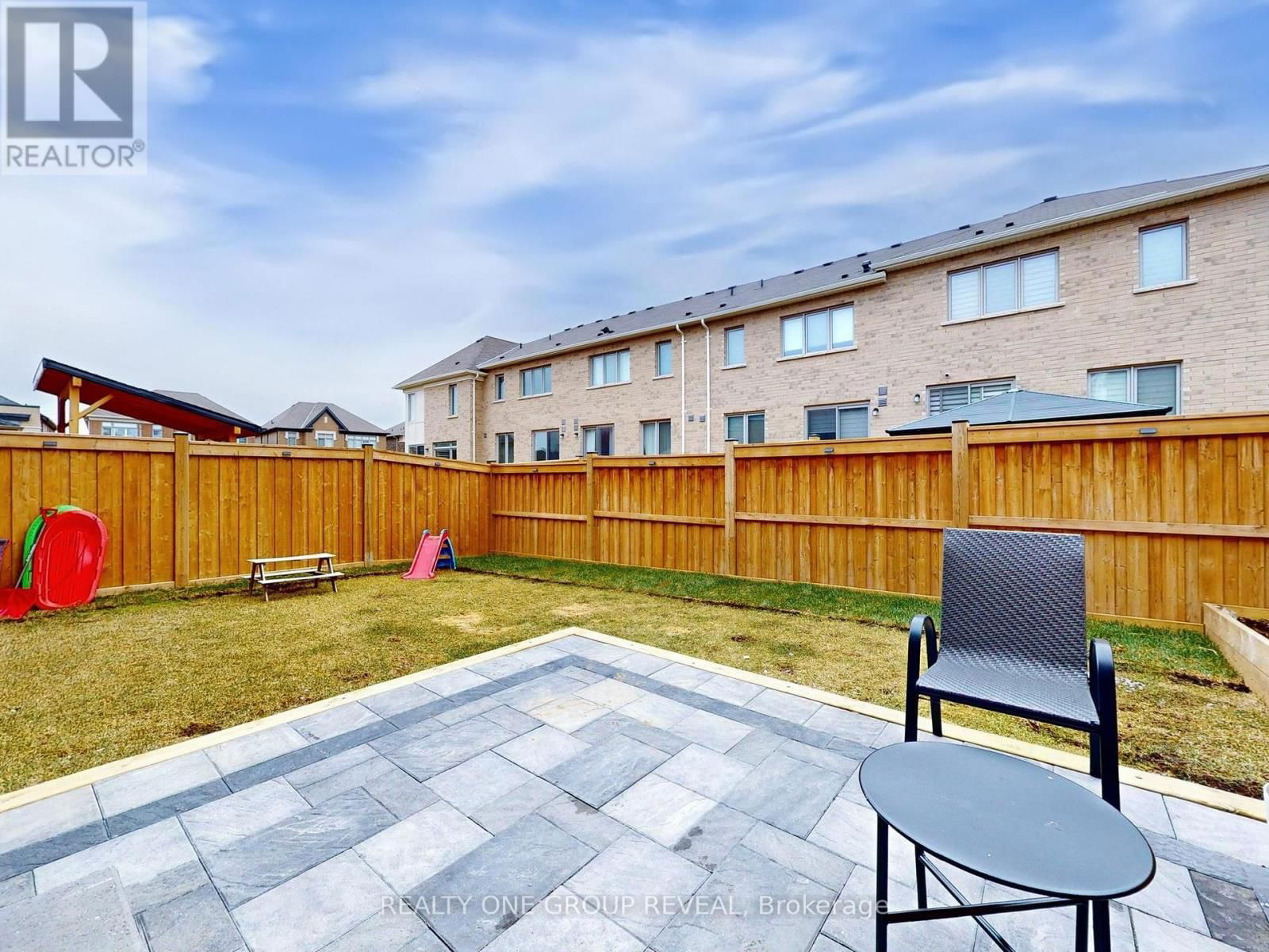 58 BUSATO DRIVE Image 46