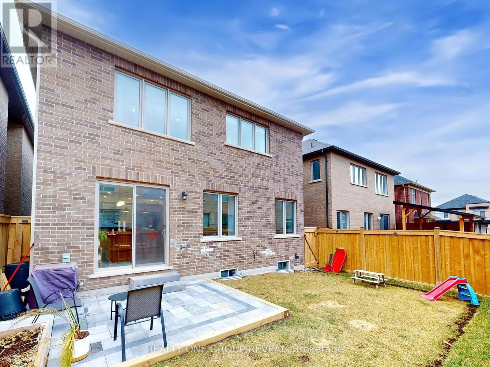 58 BUSATO DRIVE Image 48