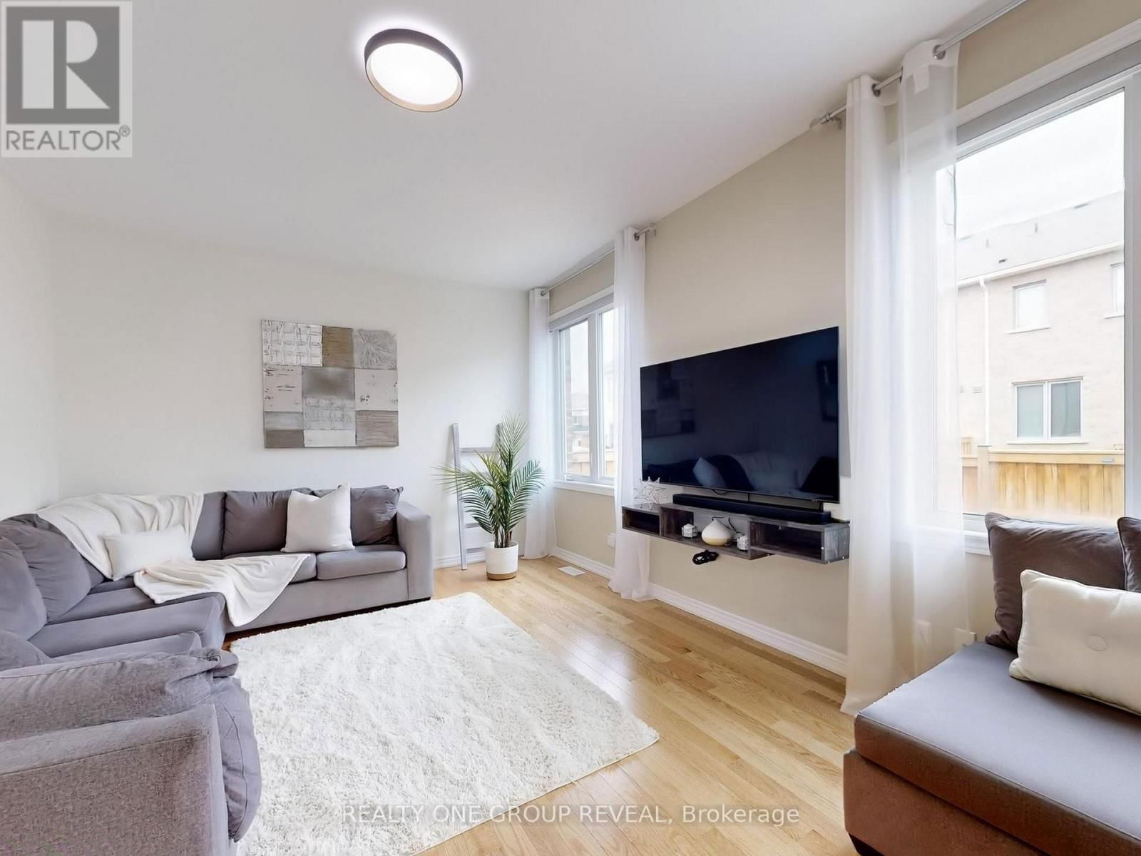 58 BUSATO DRIVE Image 6