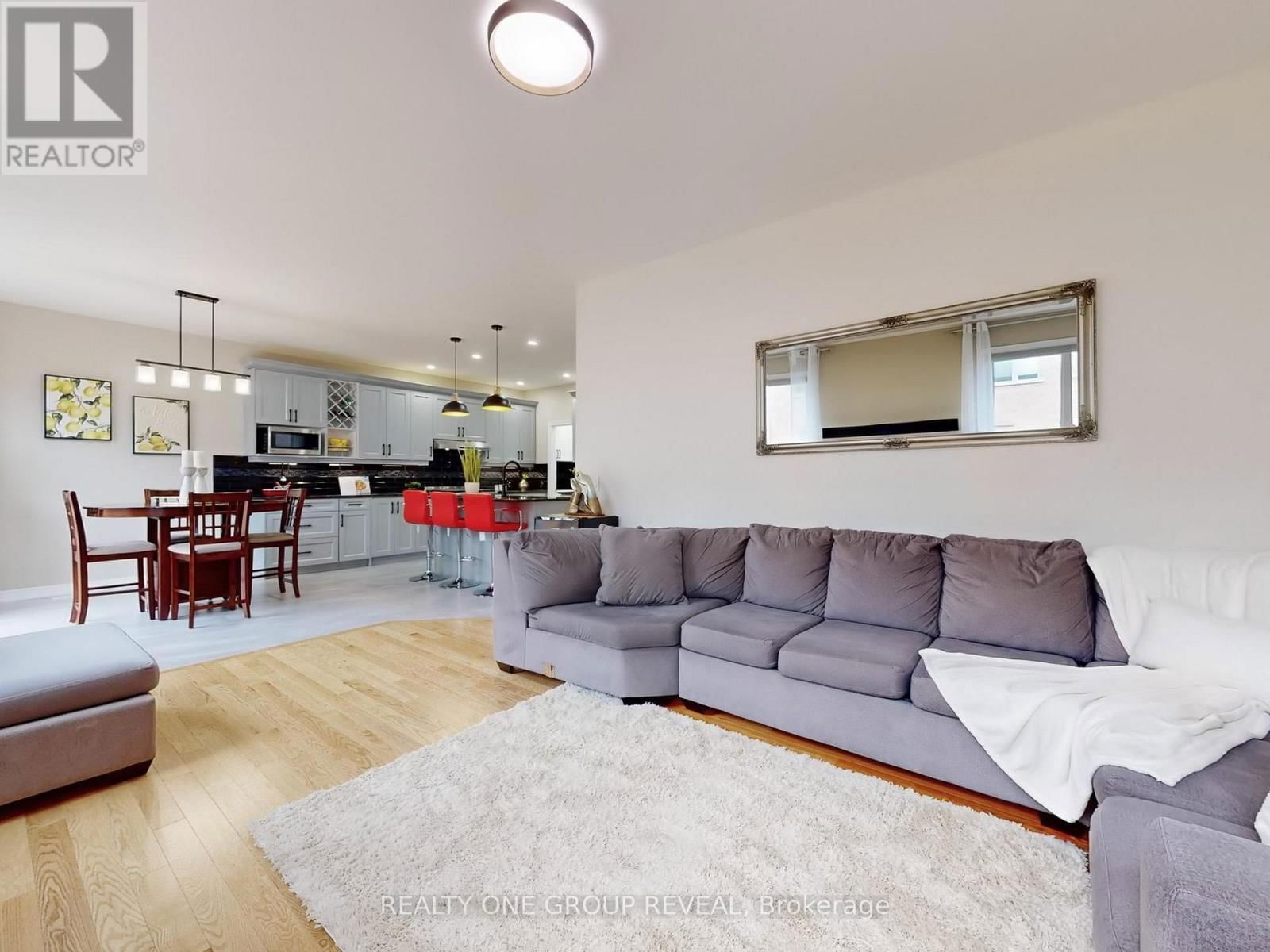 58 BUSATO DRIVE Image 8