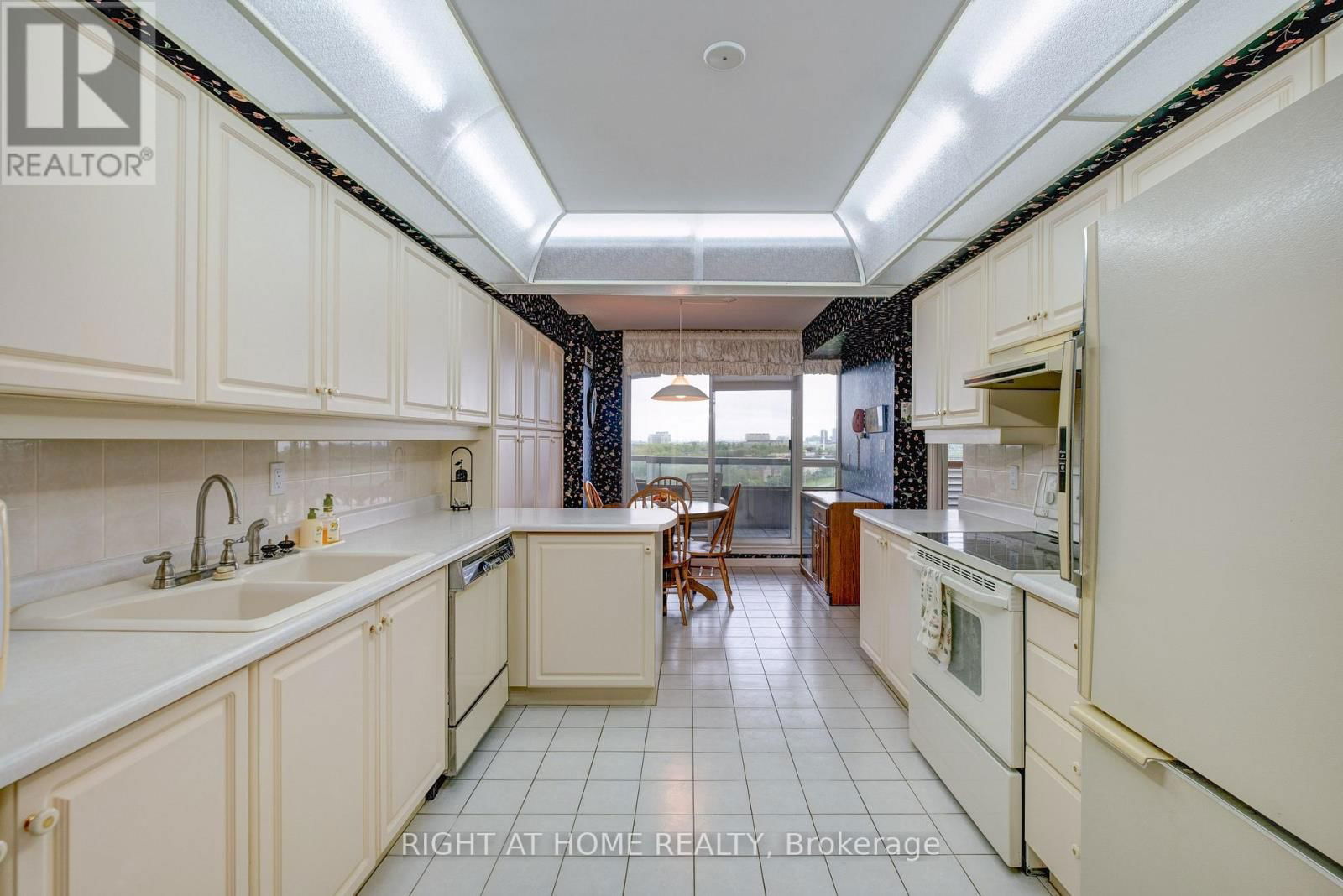 914 - 610 BULLOCK DRIVE Image 23