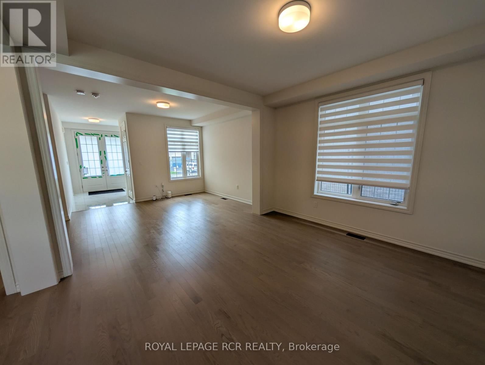 22 SANDHILL CRESCENT Image 3