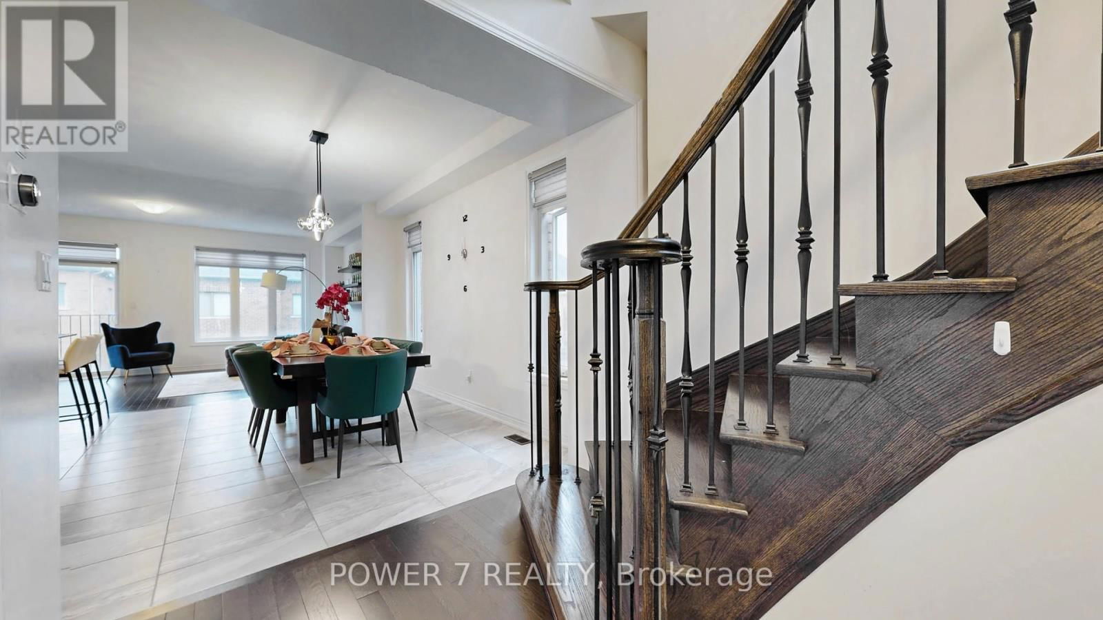 381 CHOUINARD WAY Image 21