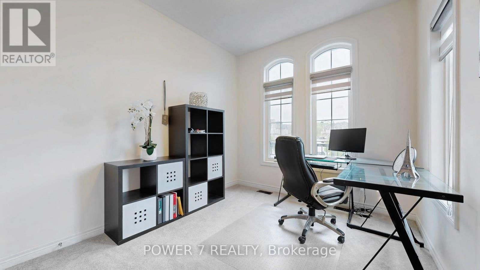 381 CHOUINARD WAY Image 32