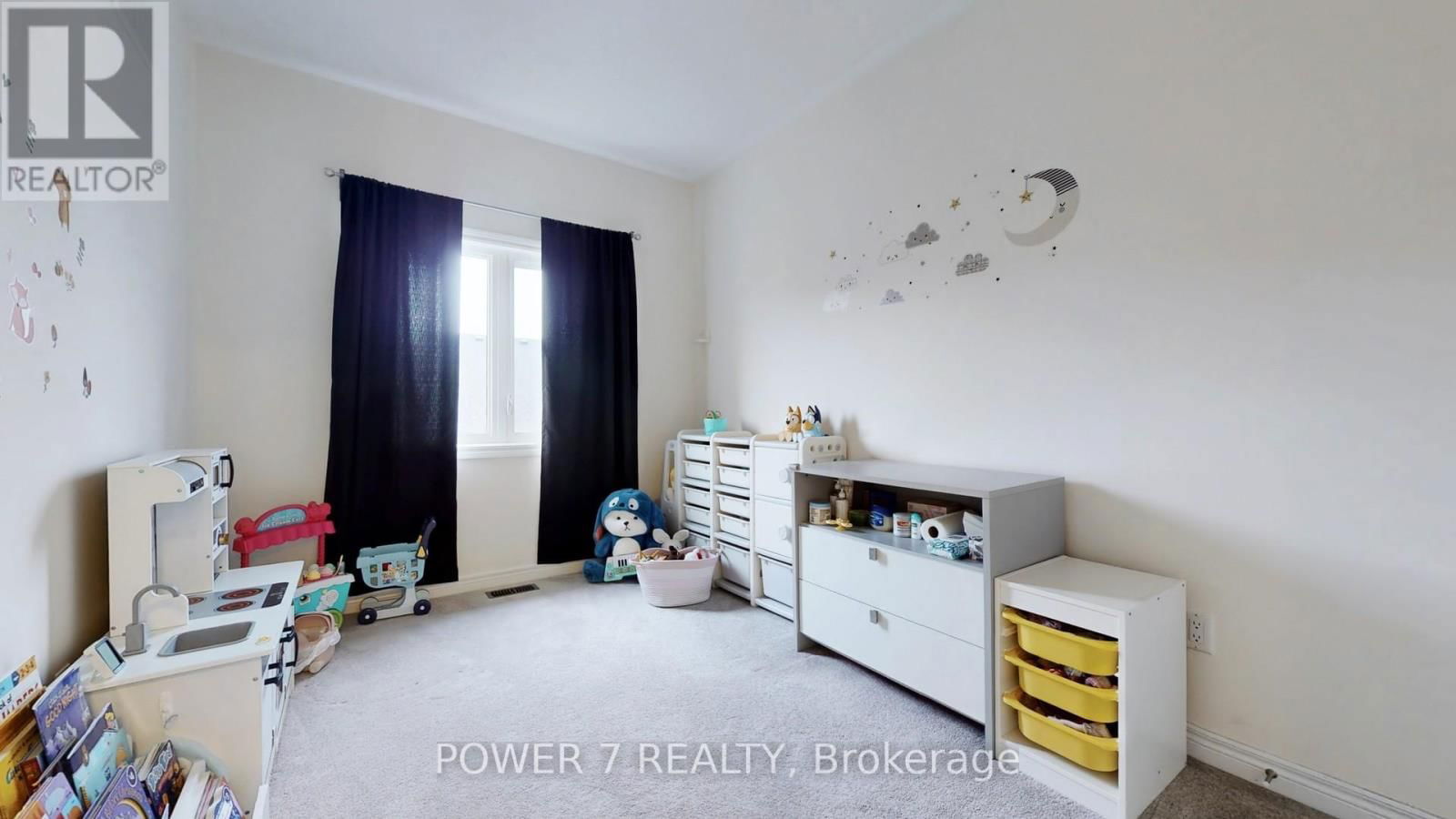 381 CHOUINARD WAY Image 35