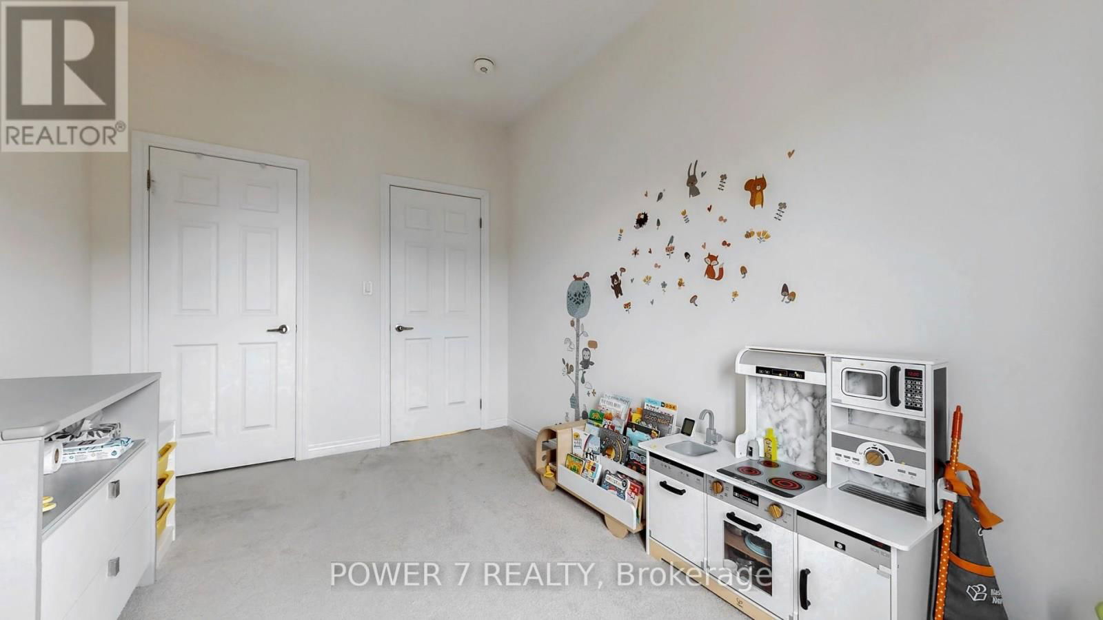 381 CHOUINARD WAY Image 37