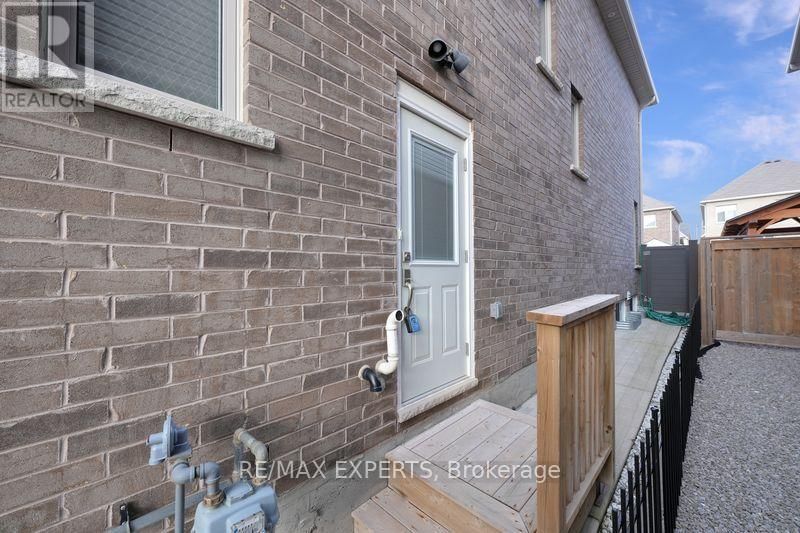 Lower - 60 JENKINS AVENUE Image 1