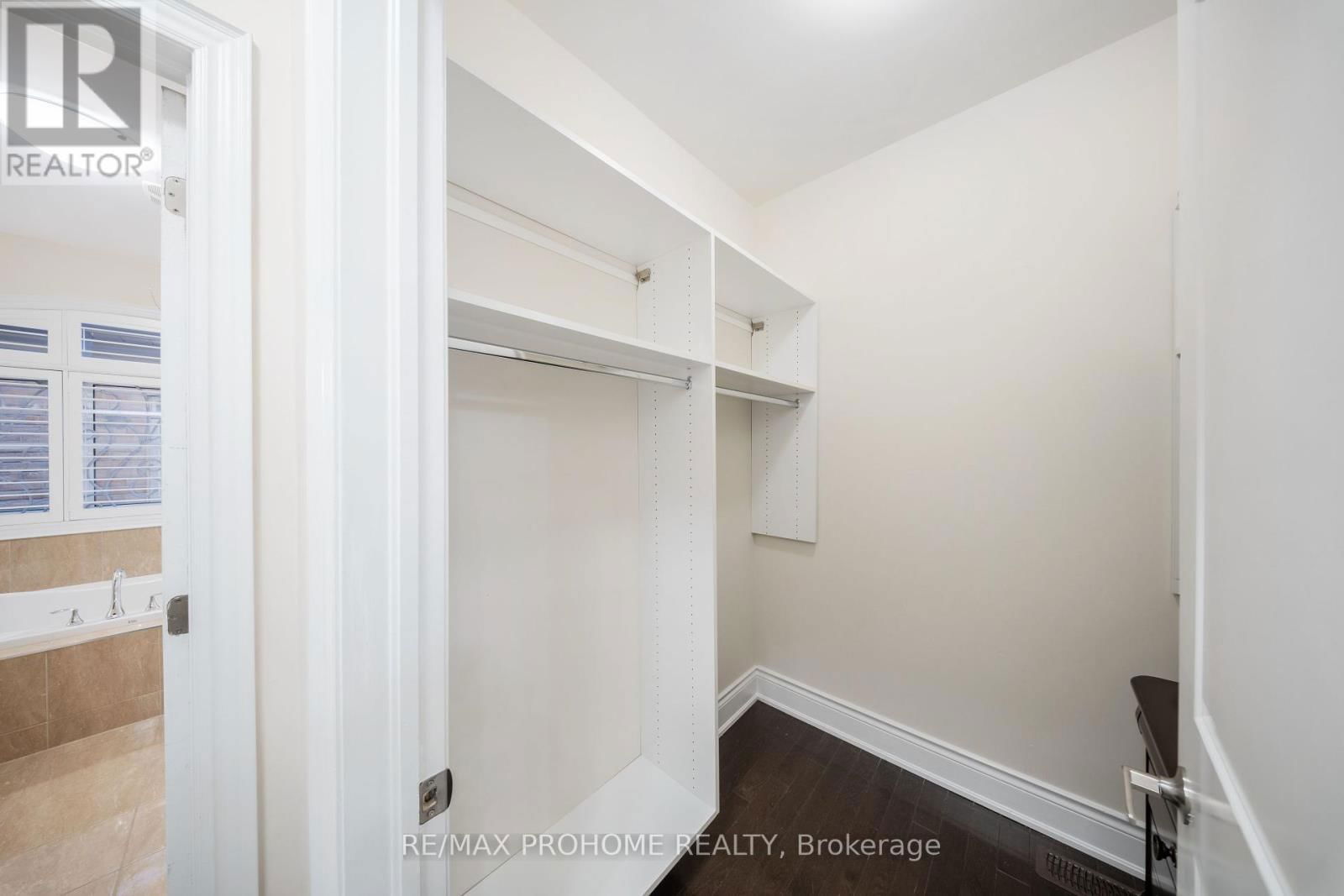 48 SILVER STERLING CRESCENT Image 22