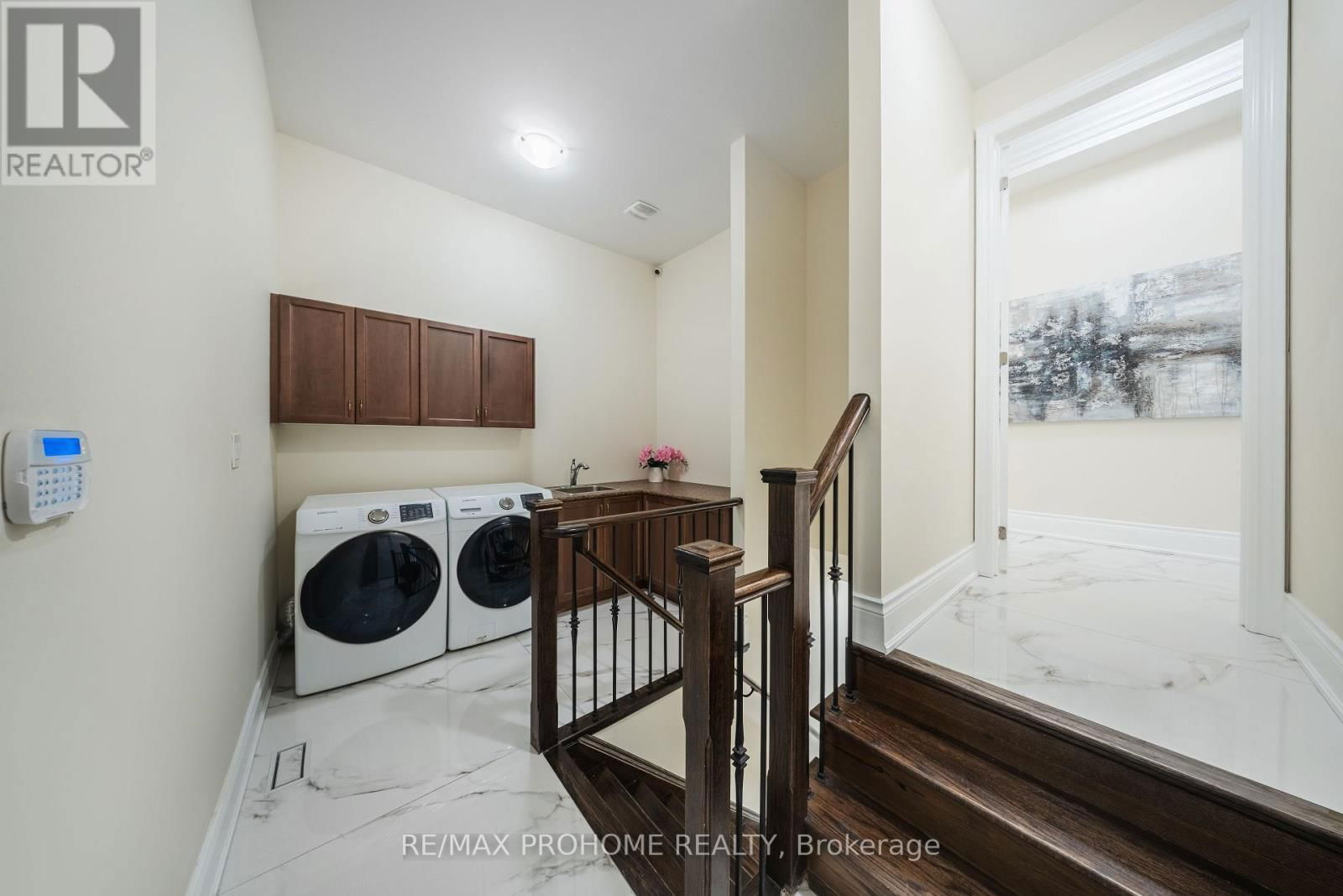 48 SILVER STERLING CRESCENT Image 37