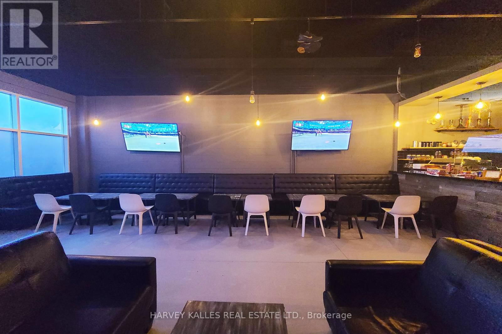 25 - 8099 WESTON ROAD Image 7
