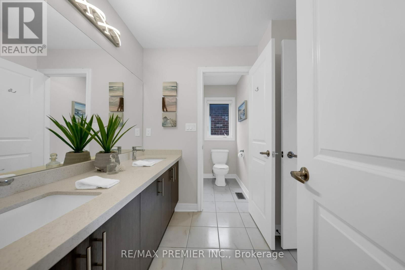 297 INVERNESS WAY Image 32