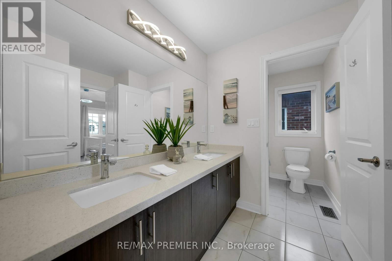 297 INVERNESS WAY Image 33