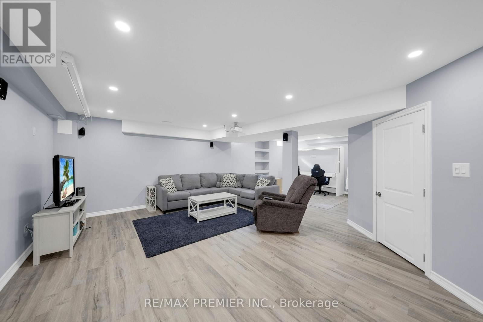 297 INVERNESS WAY Image 39
