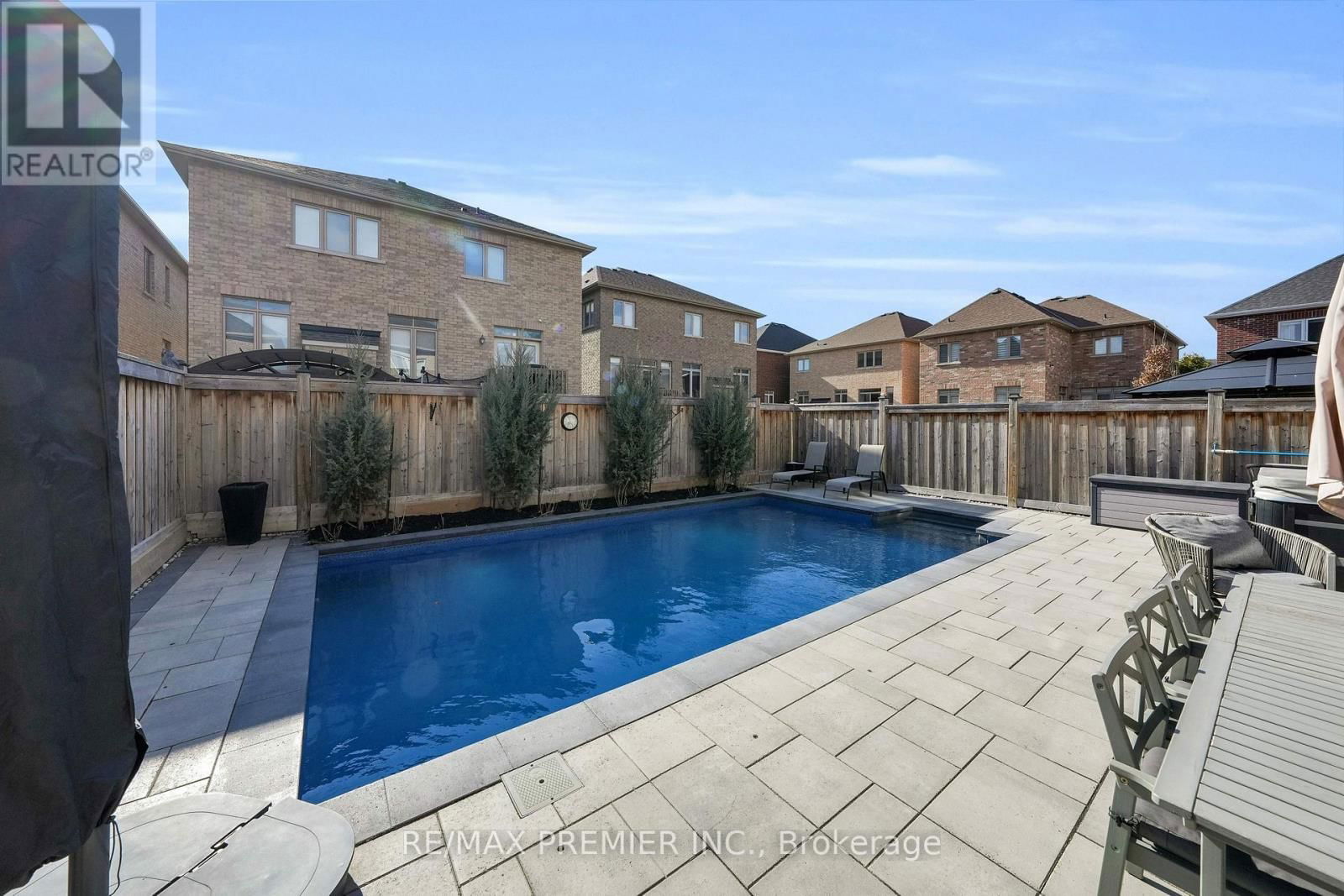 297 INVERNESS WAY Image 44