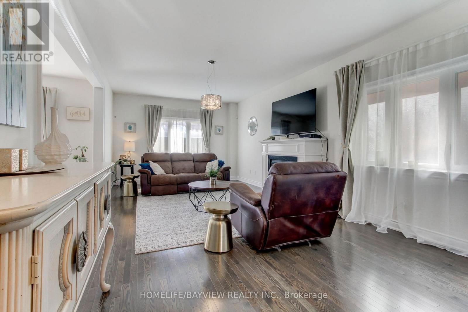 17 MILBY CRESCENT Image 12