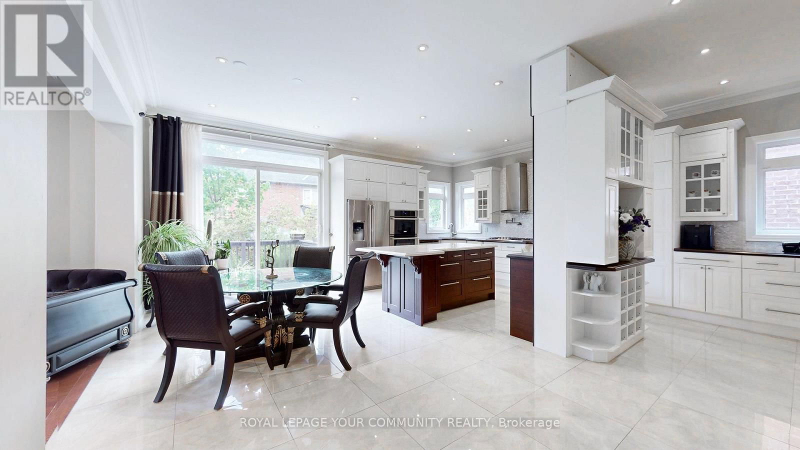 10 GANNETT DRIVE Image 11