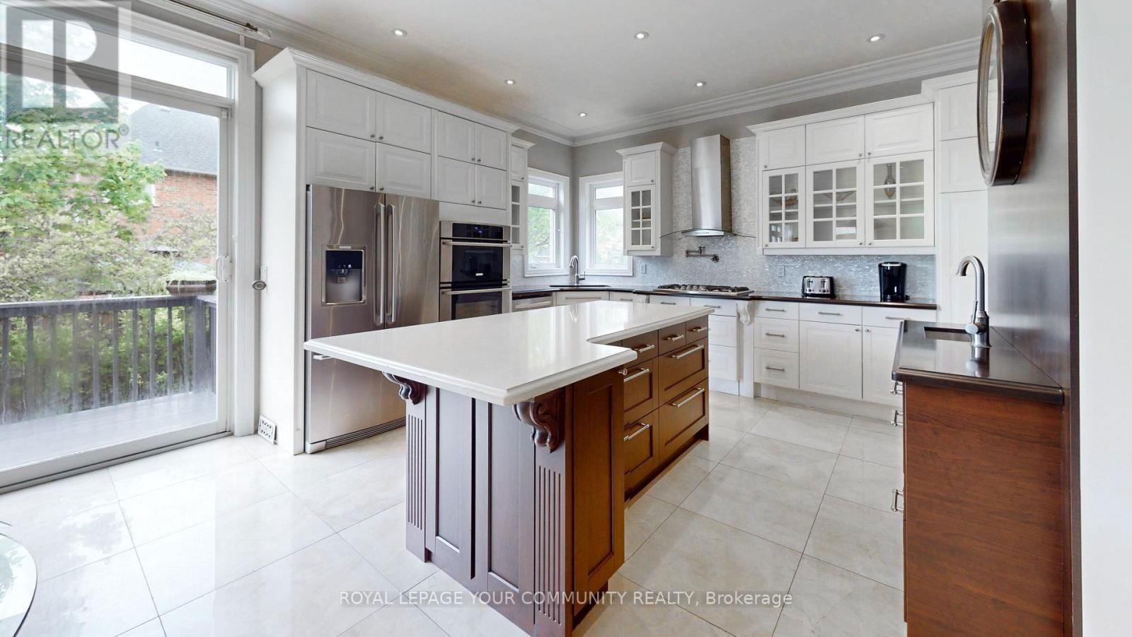 10 GANNETT DRIVE Image 14
