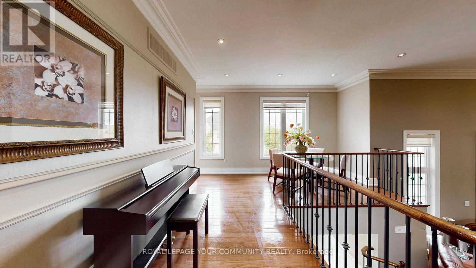 10 GANNETT DRIVE Image 30