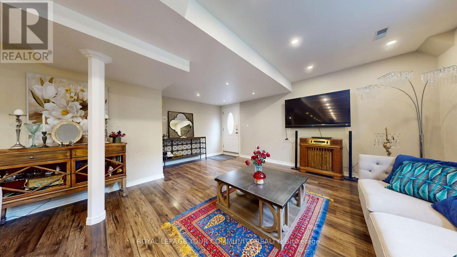 10 GANNETT DRIVE Image 41