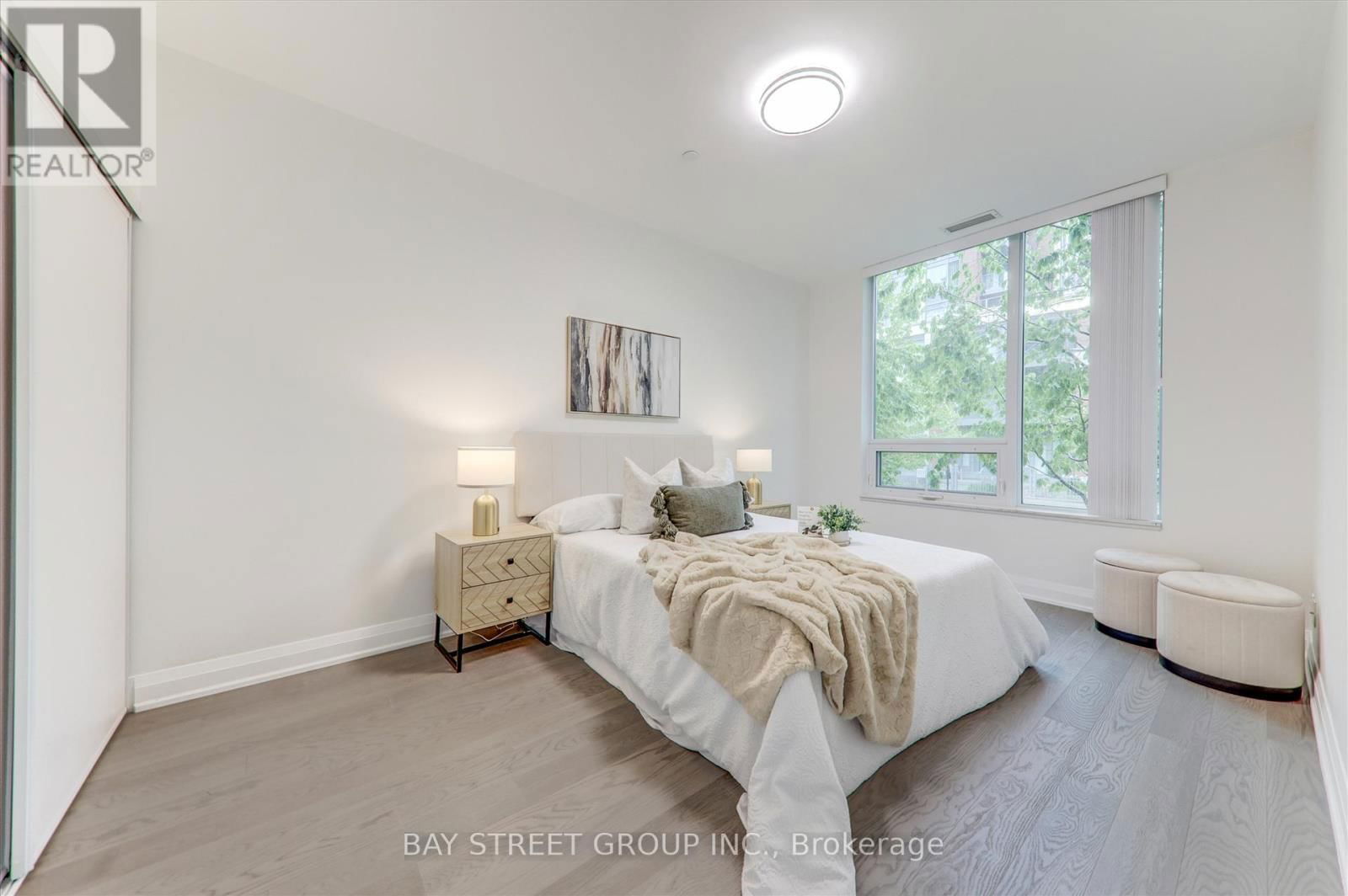 #116 - 28 UPTOWN DRIVE Image 19