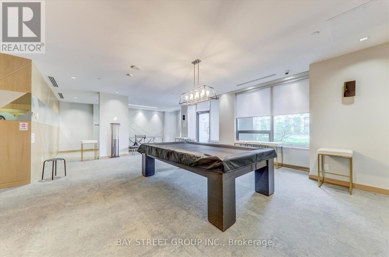 #116 - 28 UPTOWN DRIVE Image 25