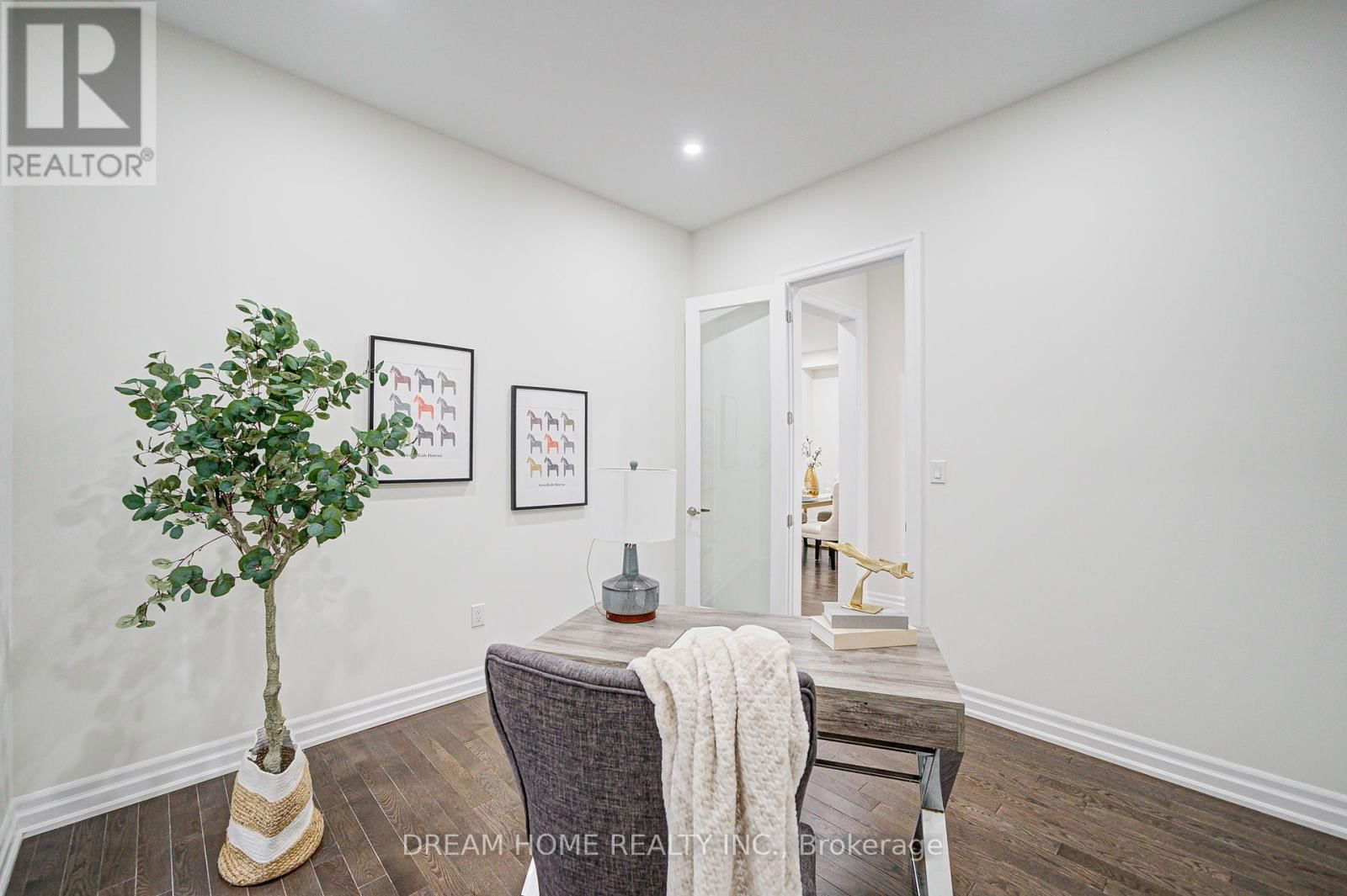 113 BOTELHO CIRCLE Image 15