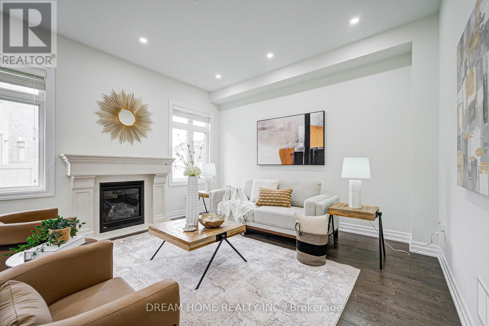 113 BOTELHO CIRCLE Image 22