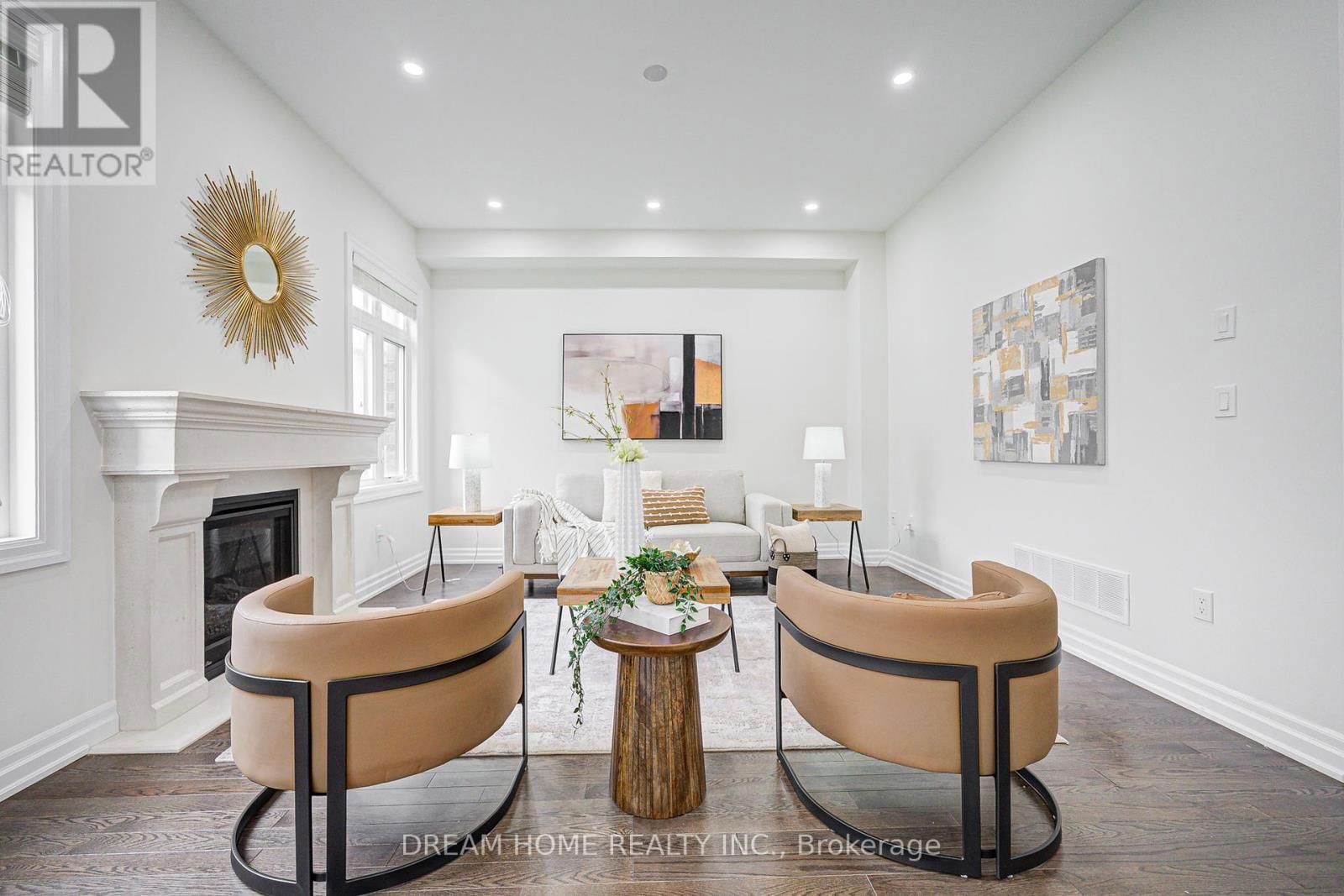 113 BOTELHO CIRCLE Image 23