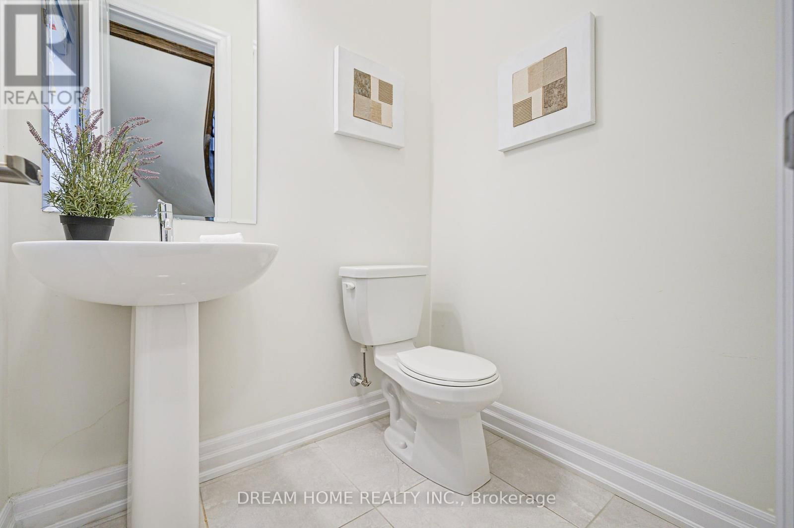 113 BOTELHO CIRCLE Image 47