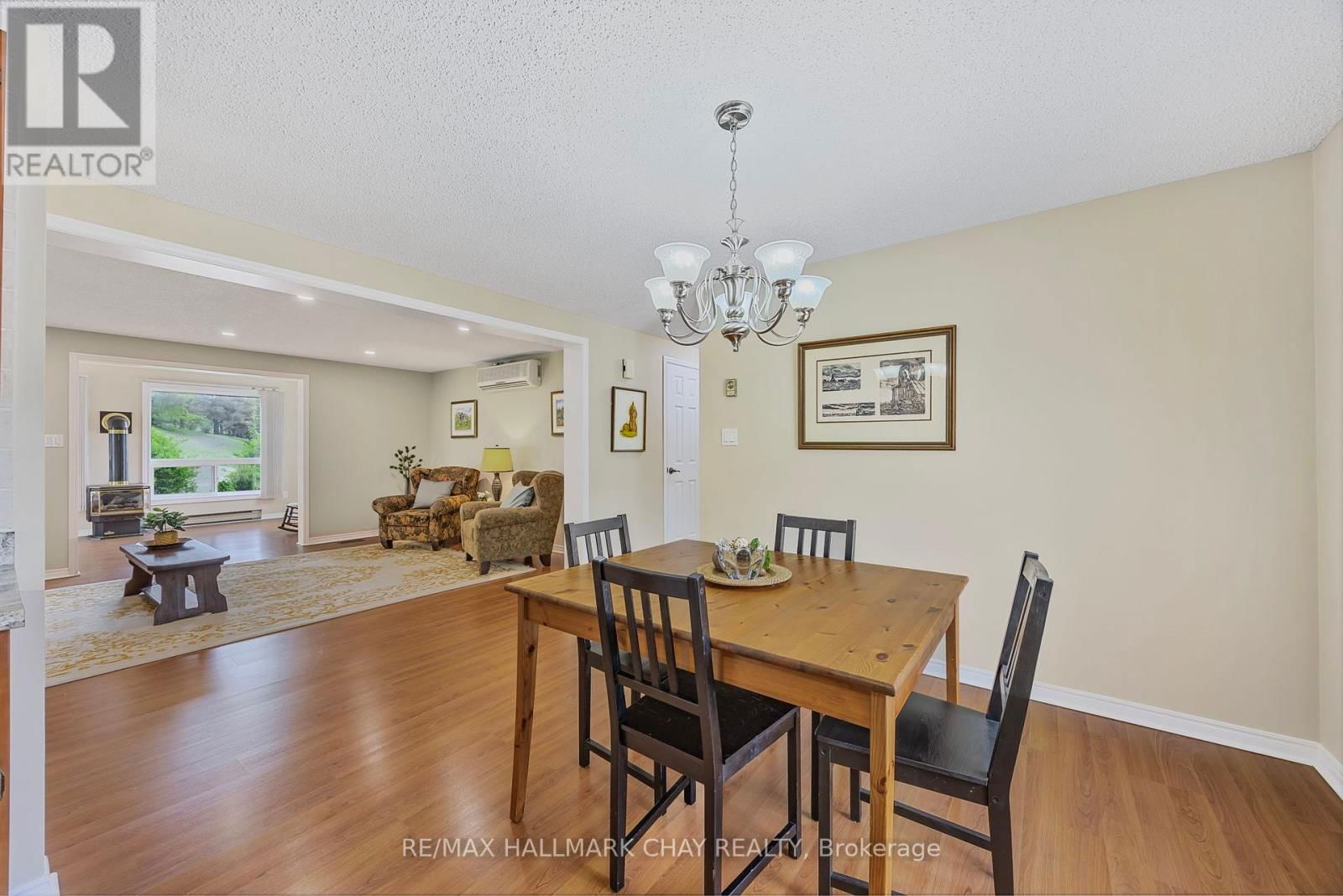 3 PINETREE COURT Image 10