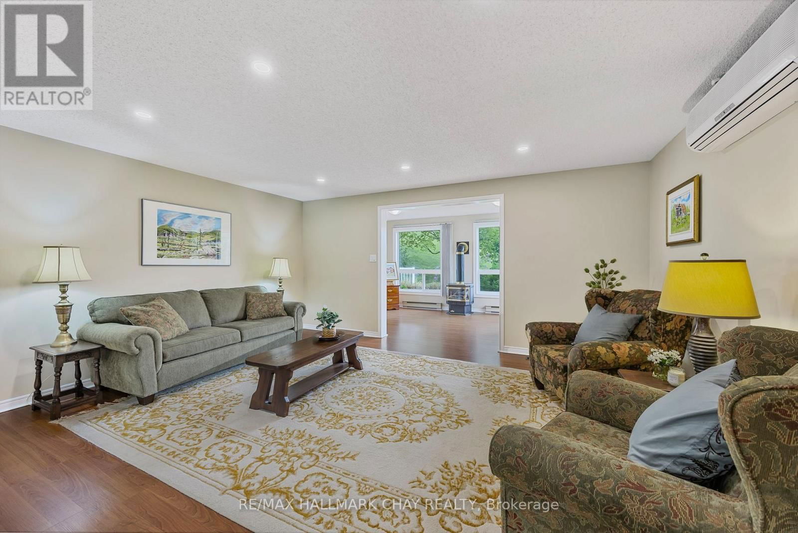 3 PINETREE COURT Image 13