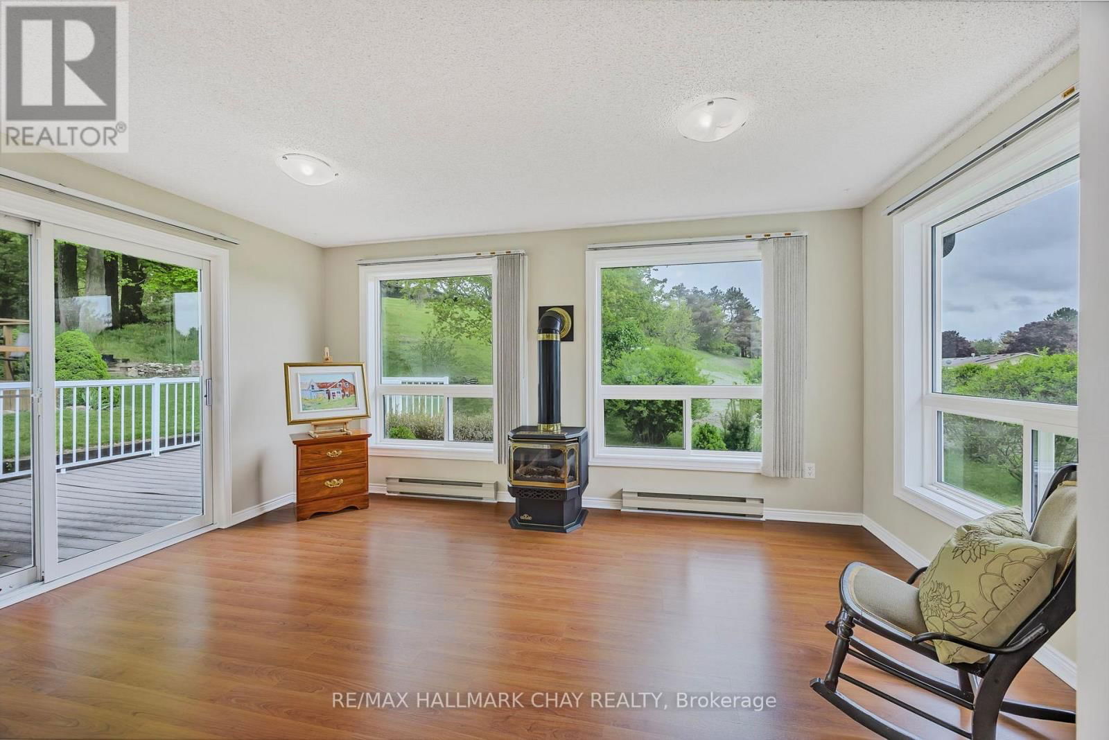 3 PINETREE COURT Image 19