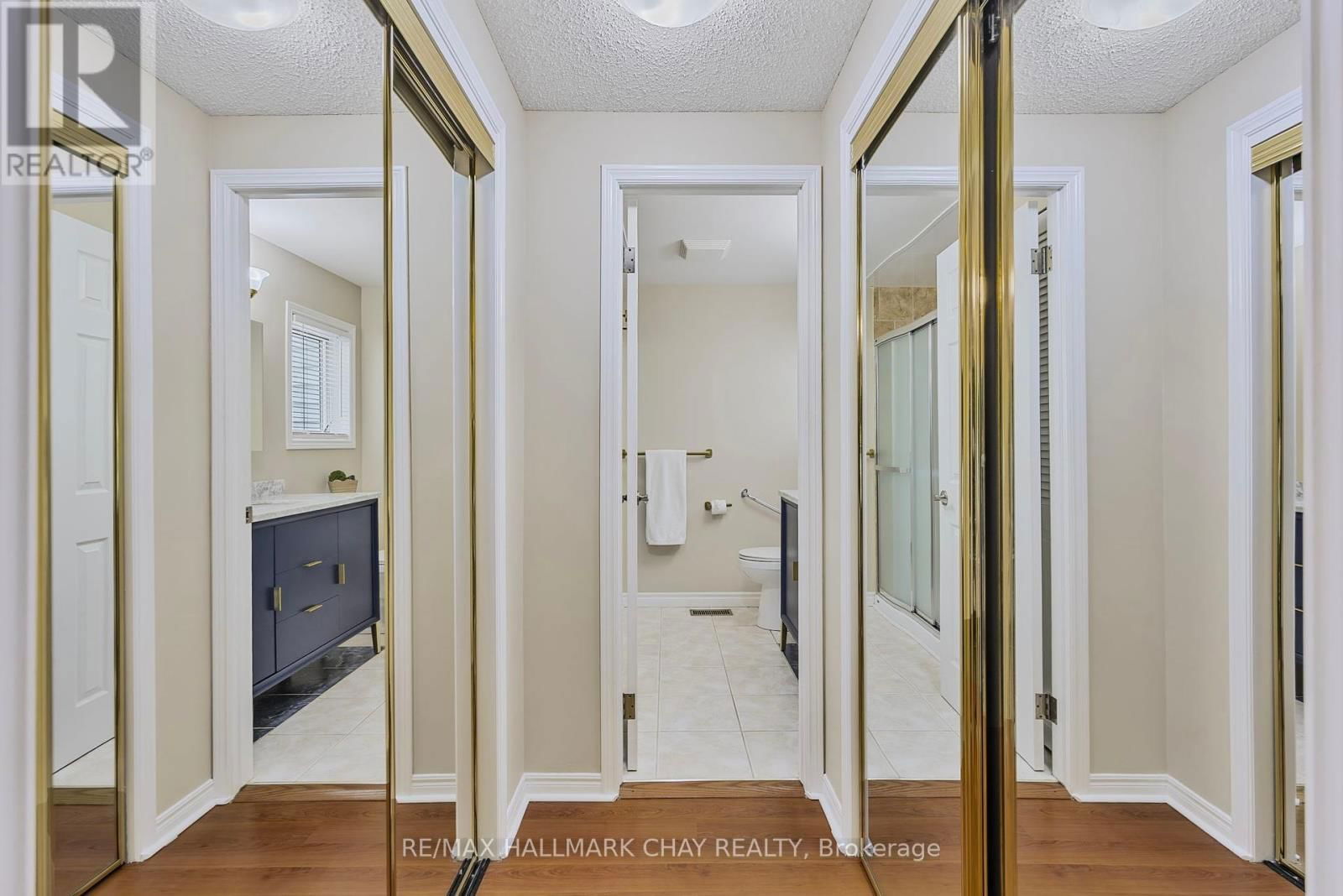 3 PINETREE COURT Image 24