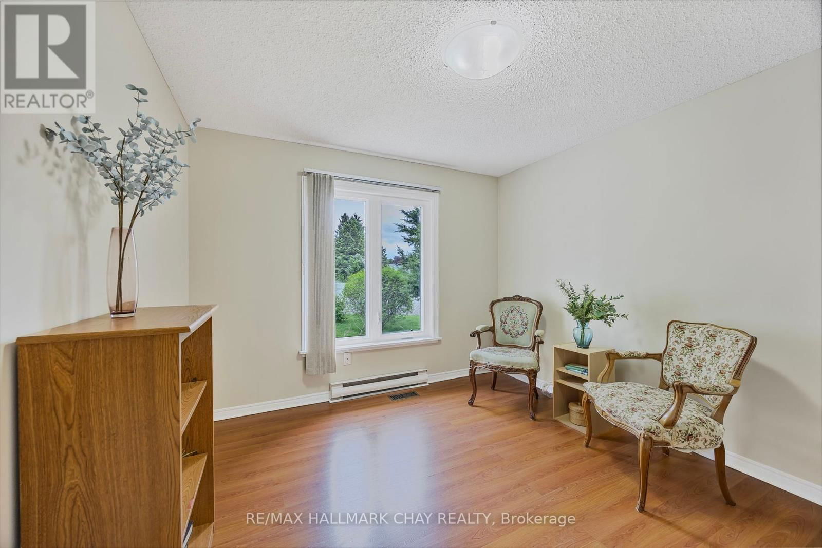 3 PINETREE COURT Image 32
