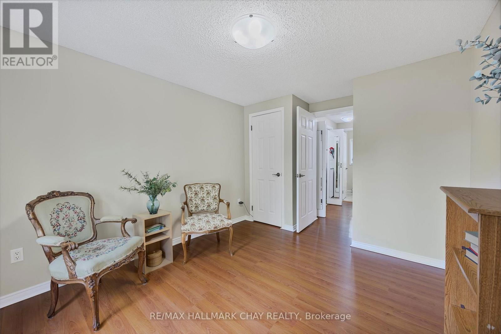 3 PINETREE COURT Image 33