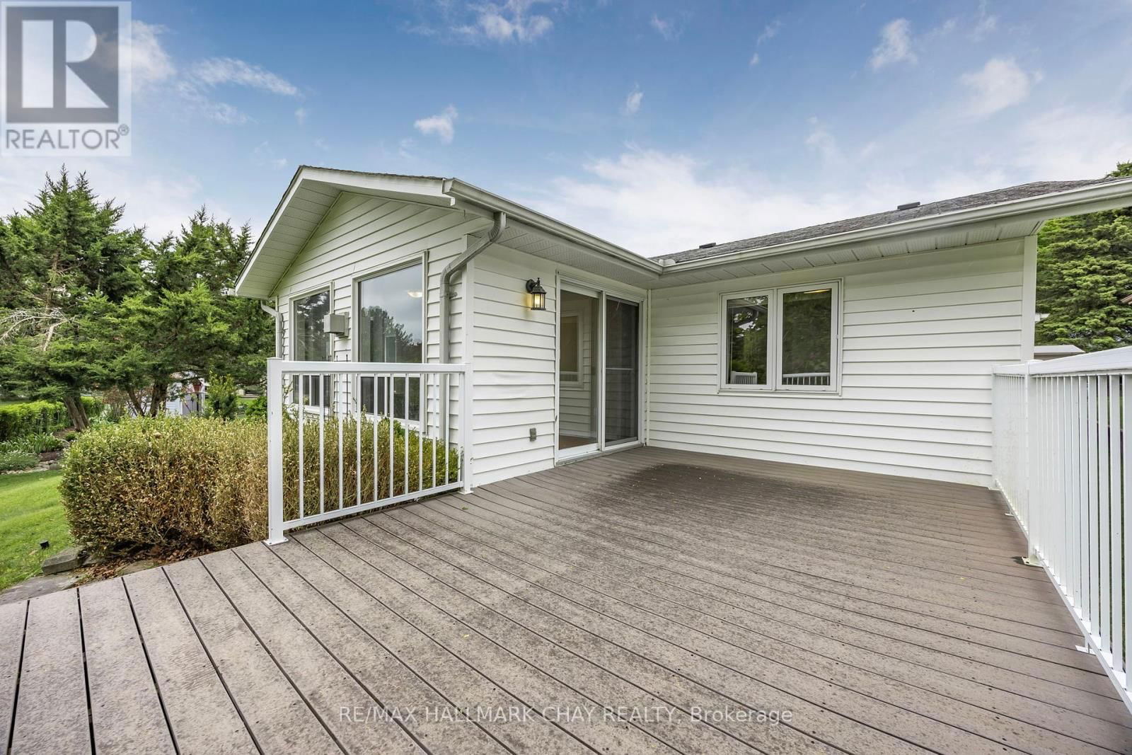 3 PINETREE COURT Image 36