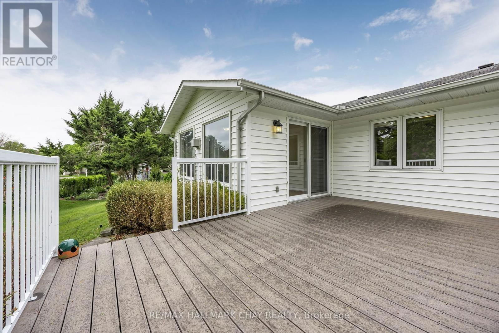 3 PINETREE COURT Image 37