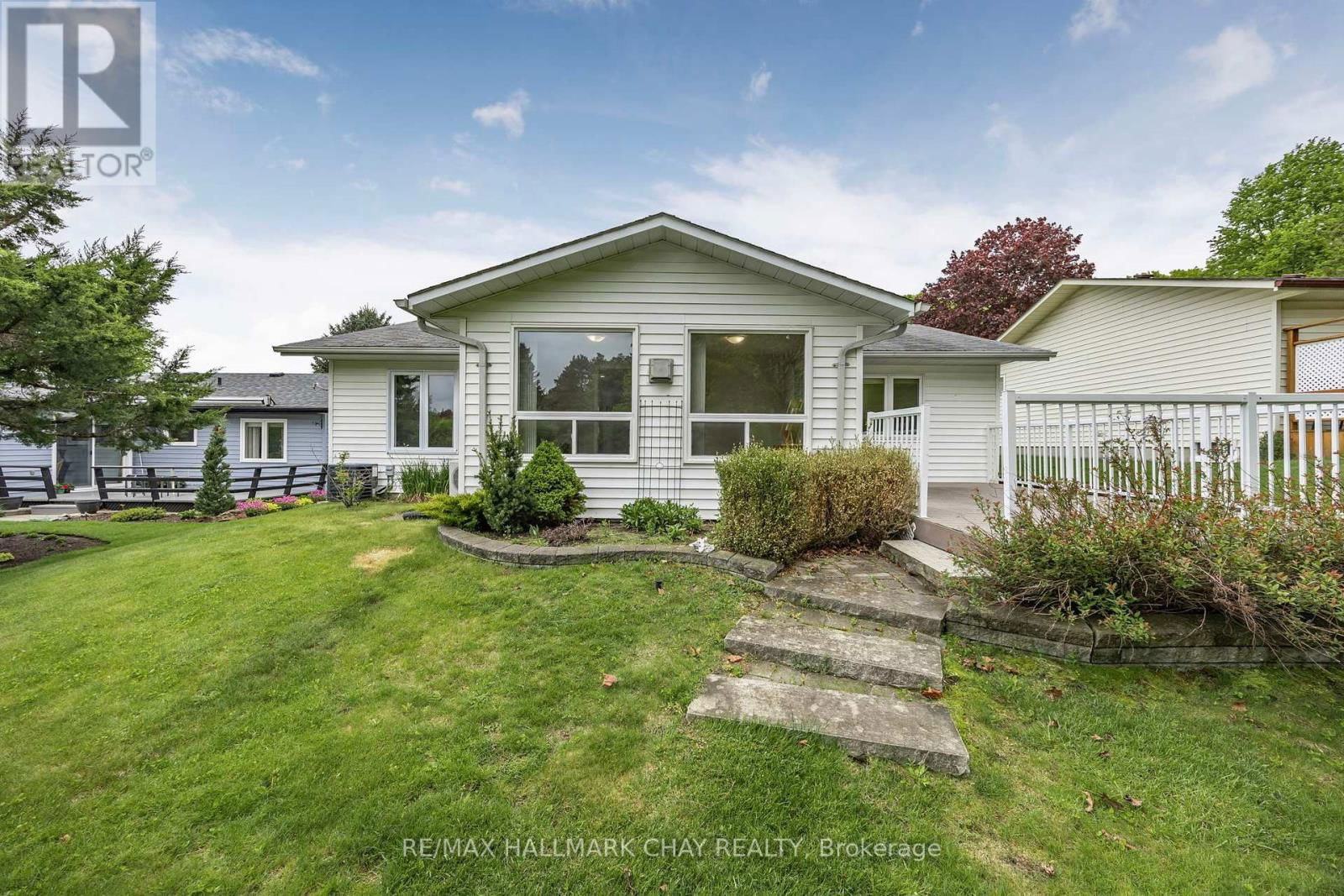 3 PINETREE COURT Image 42