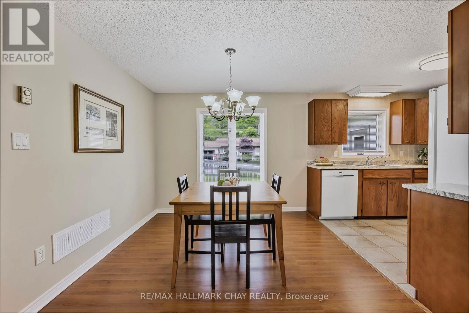 3 PINETREE COURT Image 6