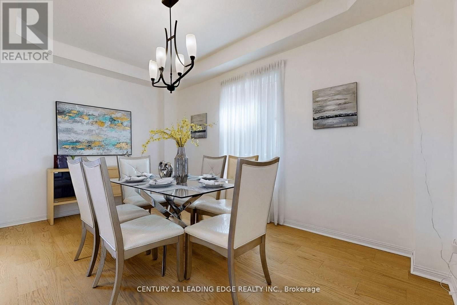 35 FORTUNE CRESCENT Image 11