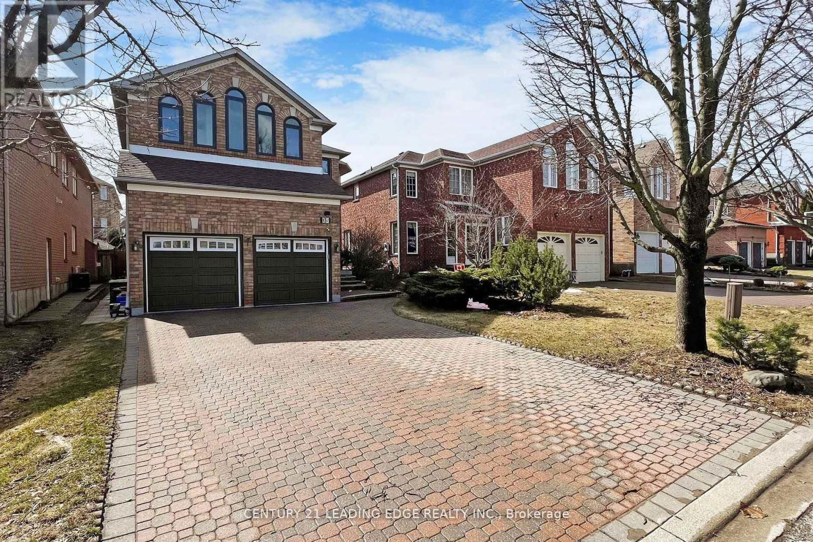 35 FORTUNE CRESCENT Image 2