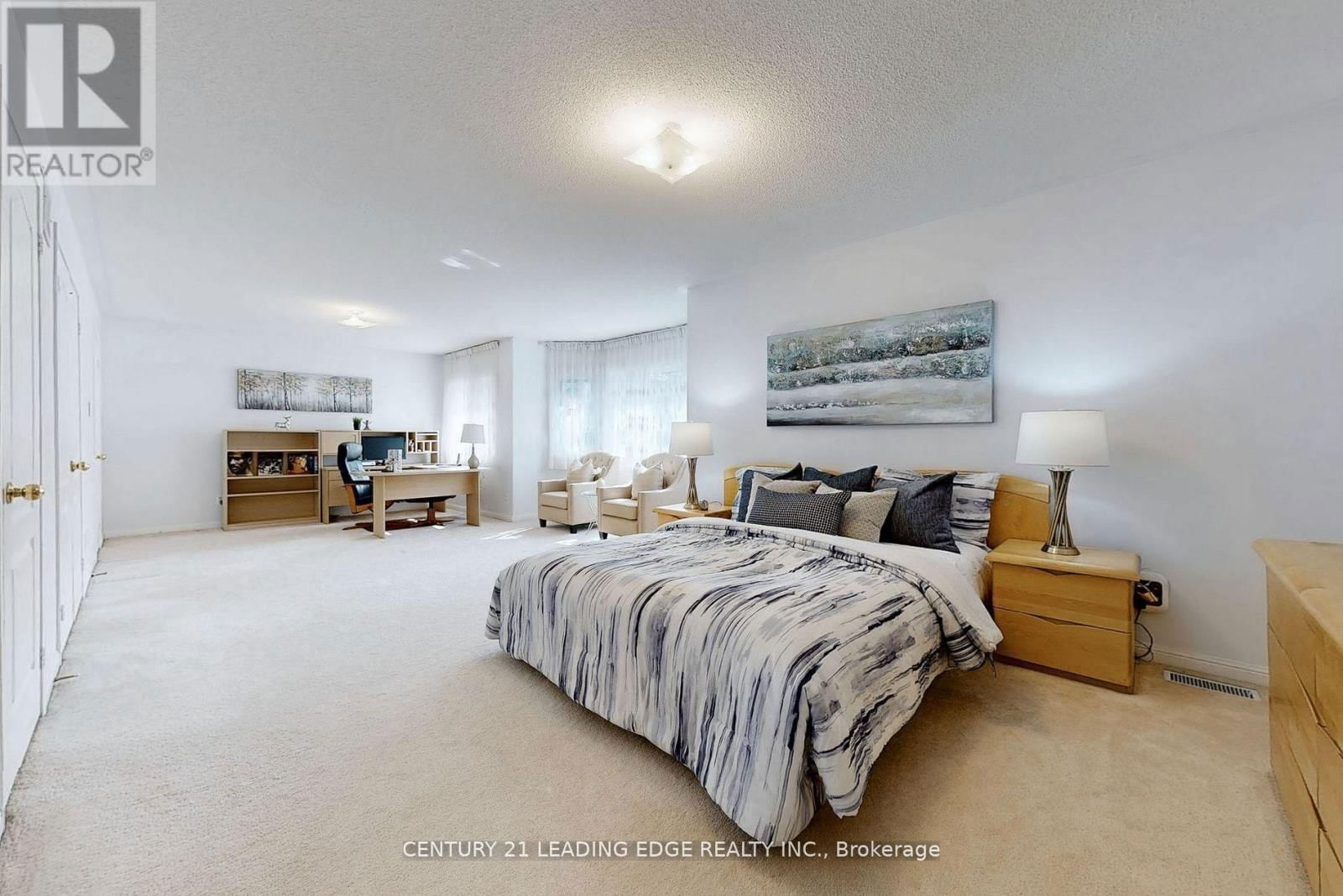 35 FORTUNE CRESCENT Image 27
