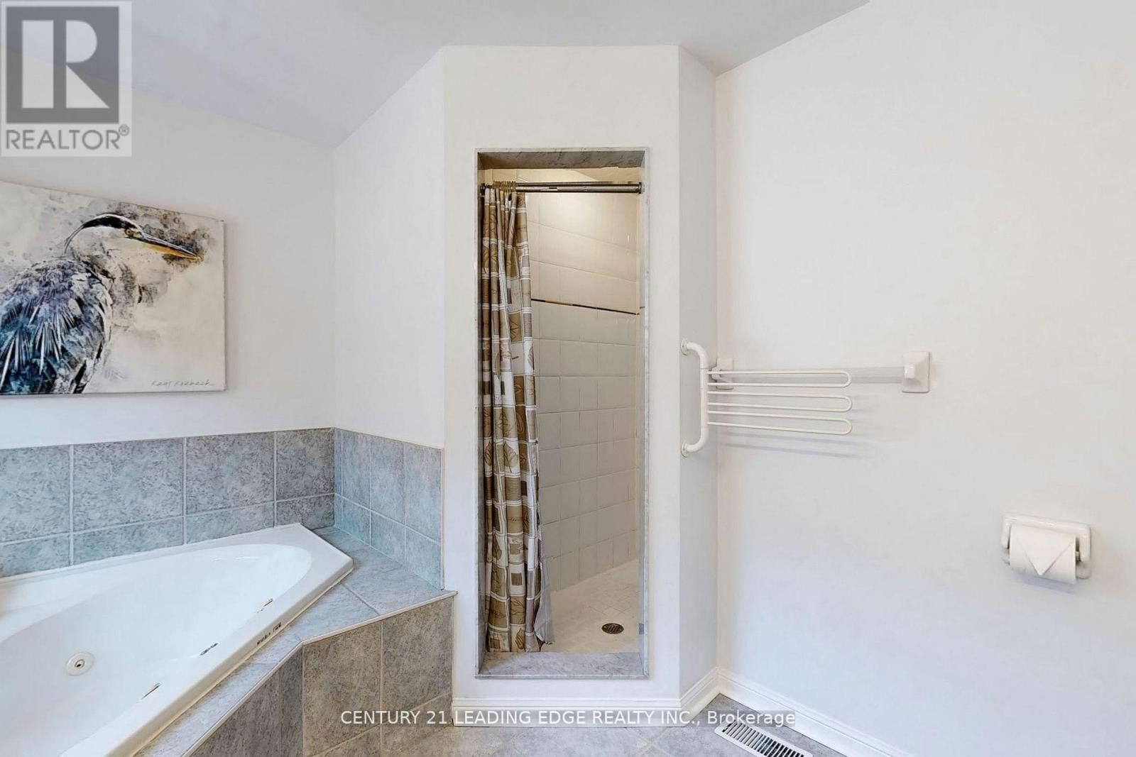 35 FORTUNE CRESCENT Image 31