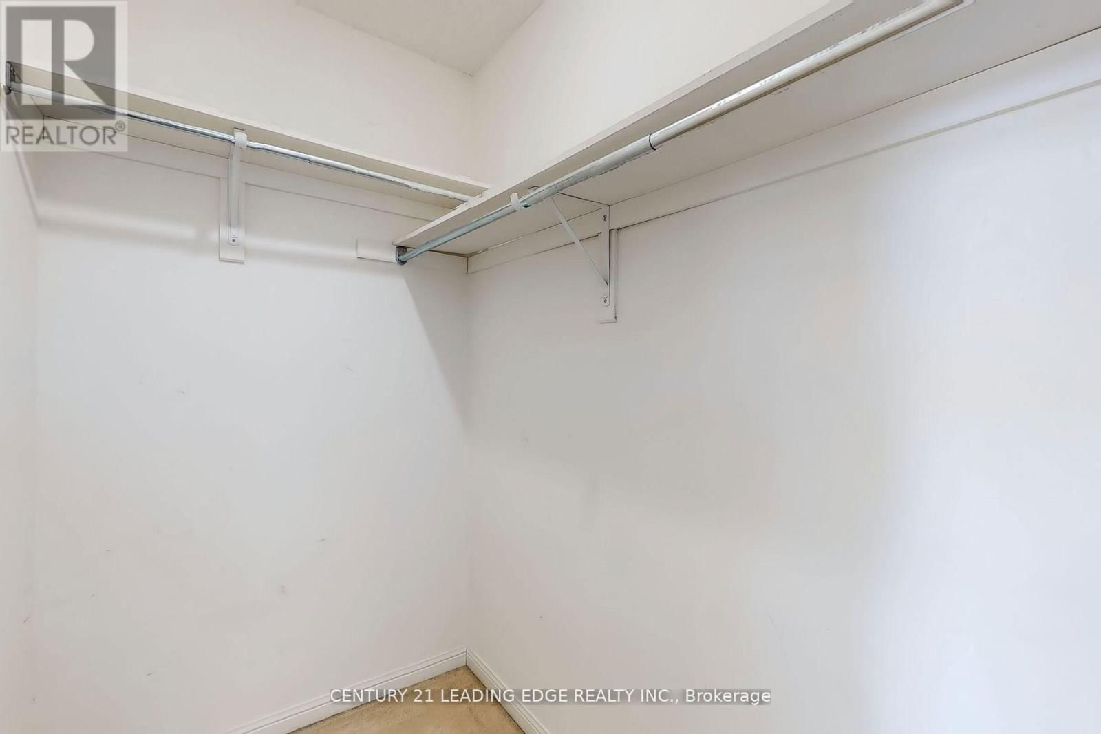 35 FORTUNE CRESCENT Image 32
