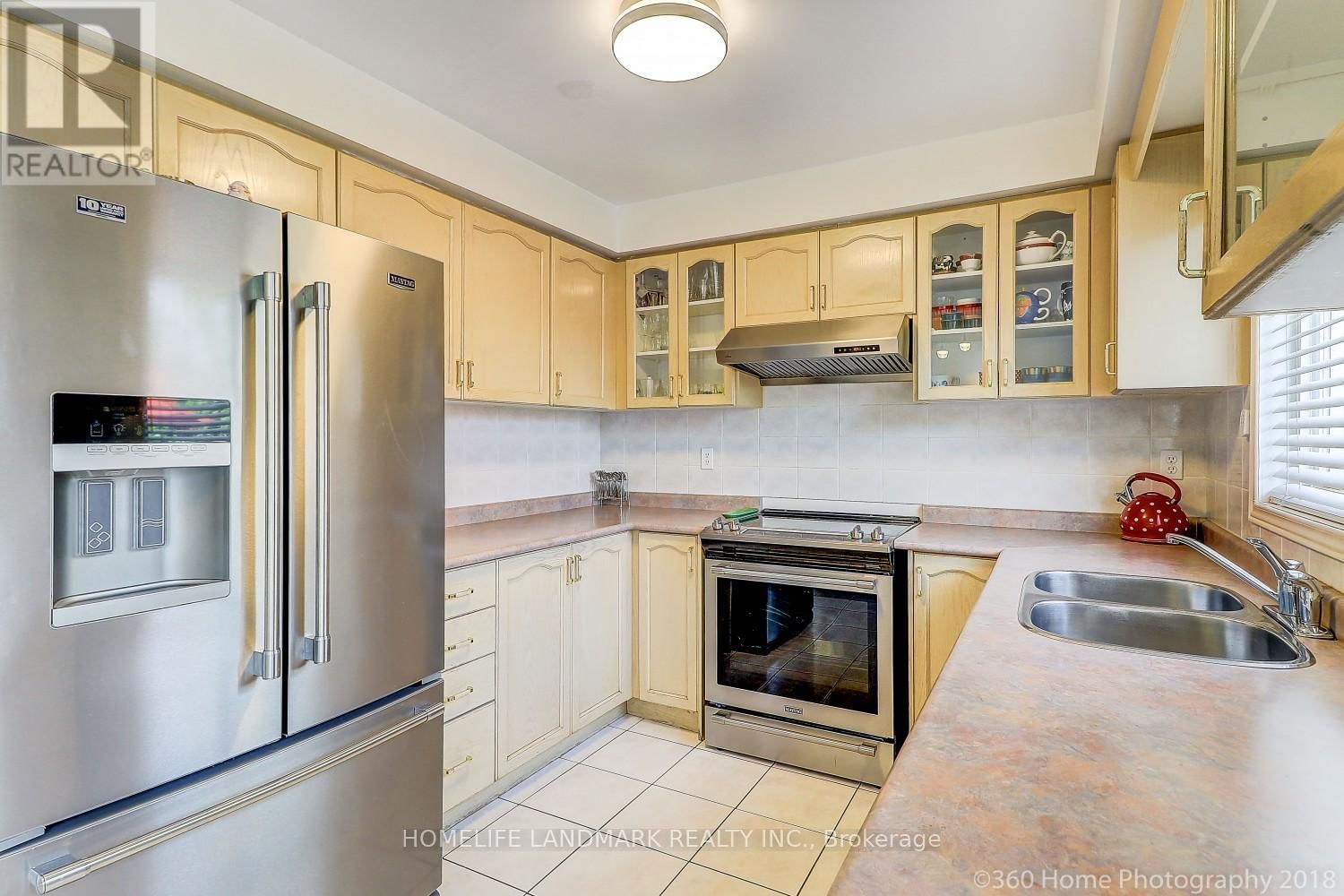 35 DECOROSO DRIVE Image 9