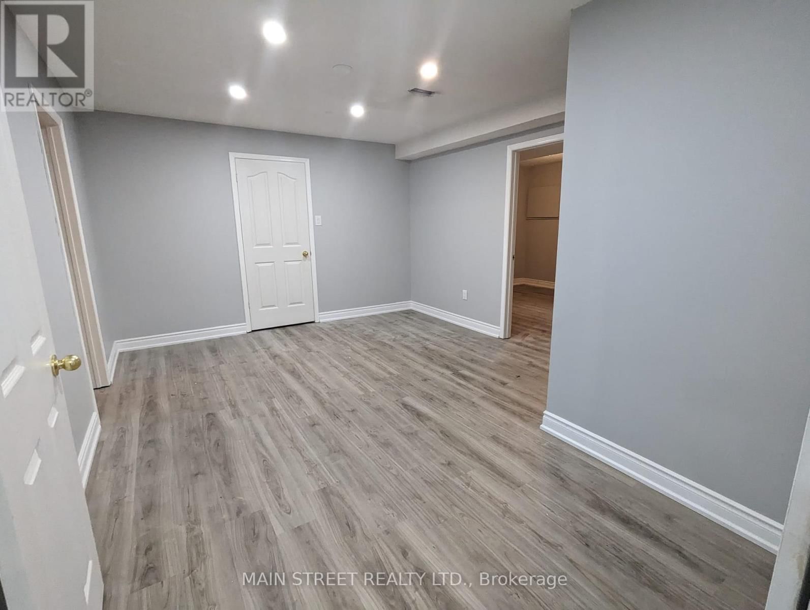Apart - 214 STEGMAN ROAD Image 11