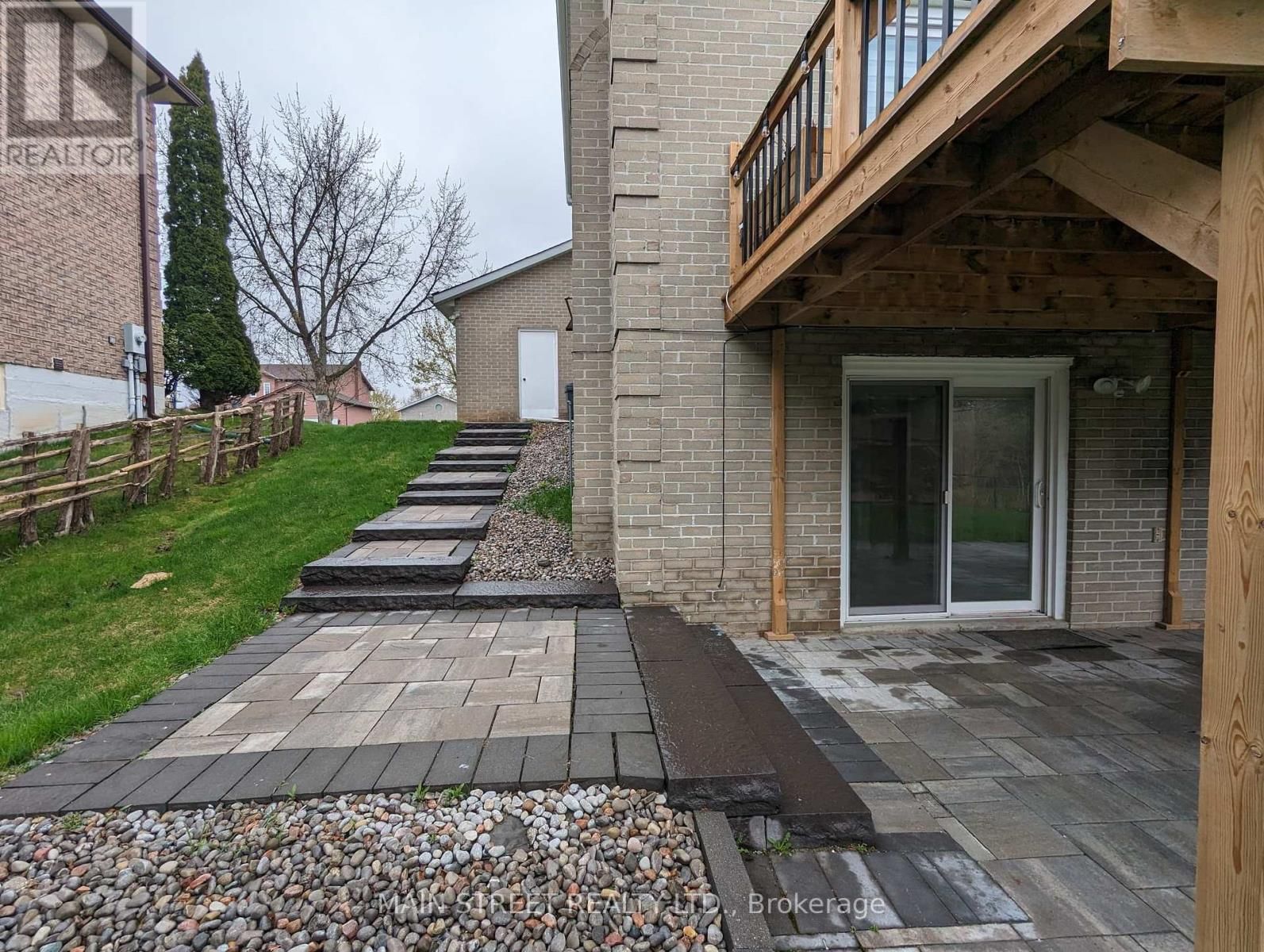 Apart - 214 STEGMAN ROAD Image 4
