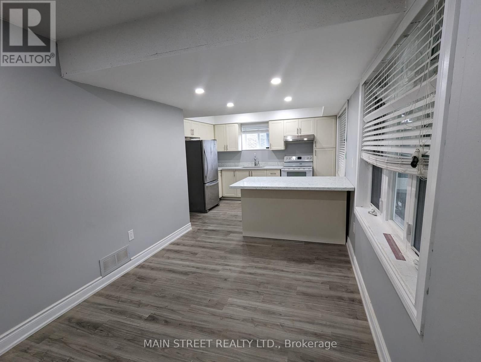 Apart - 214 STEGMAN ROAD Image 7