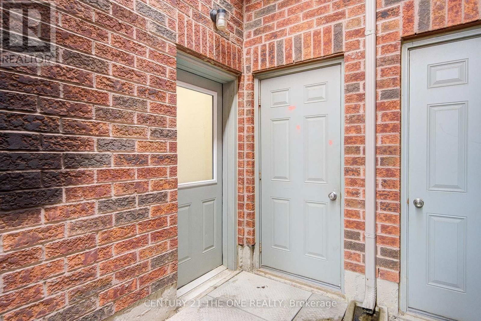 143 COLLIN COURT Image 28